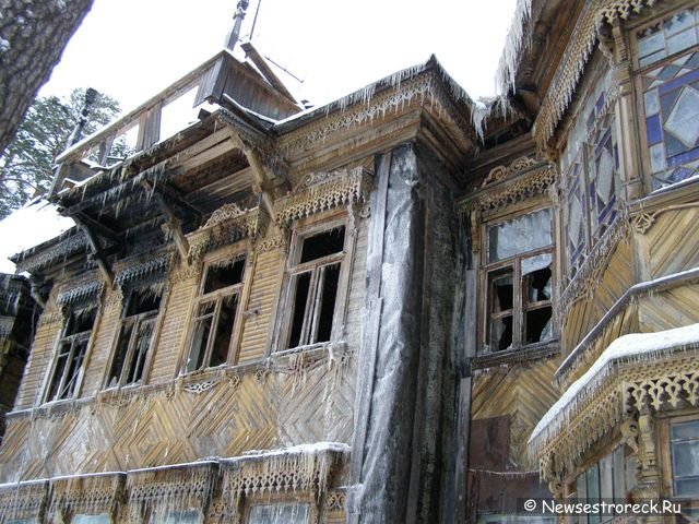 Сгоревший дом по адресу ул.Андреева,3 - памятник архитектуры.