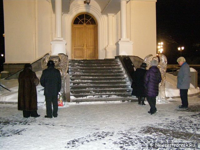 Сестроречане встретили Рождество Христово