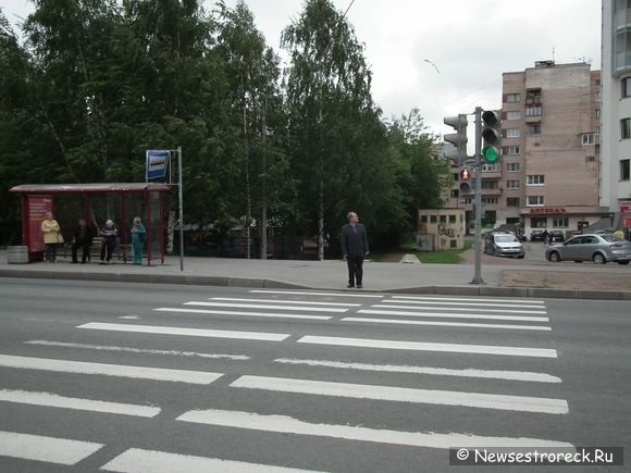 На ул.Токарева светофоры развернуло ветром