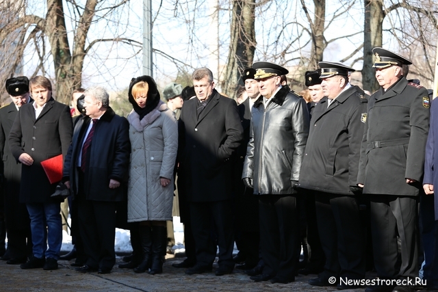 В Сестрорецке отметили День моряка-подводника 2014