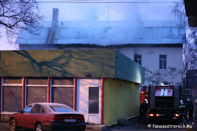 В Сестрорецке горела баня В Сестрорецке горела баня