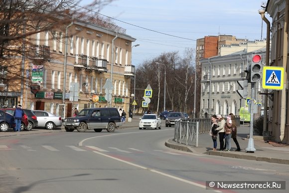 У магазина О’КЕЙ демонтировали "лежачих полицейских".