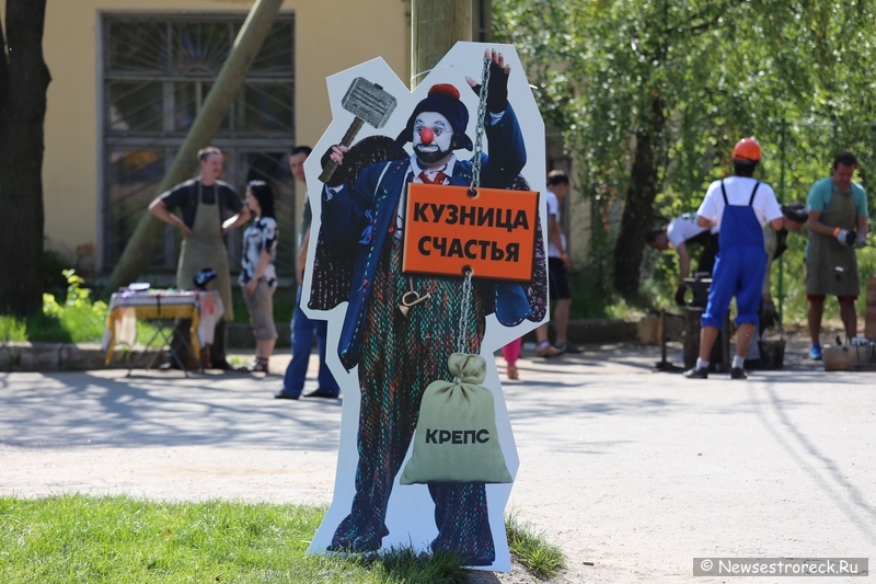 День строителя "Крепс 2014" прошел на Петровском Арсенале День строителя "Крепс 2014" прошел на Петровском Арсенале