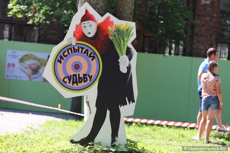 День строителя "Крепс 2014" прошел на Петровском Арсенале День строителя "Крепс 2014" прошел на Петровском Арсенале