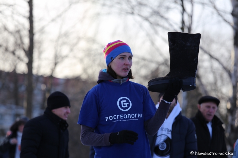 В Сестрорецке состоялся турнир по волейболу на снегу «Snow Volley Christmas-2015»