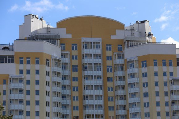 В Сестрорецке на Приморском шоссе сдали 16-этажный жилой дом