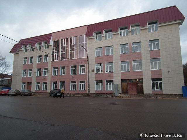На ремонт Сестрорецкой поликлиники выделят еще 28,3 млн рублей 
