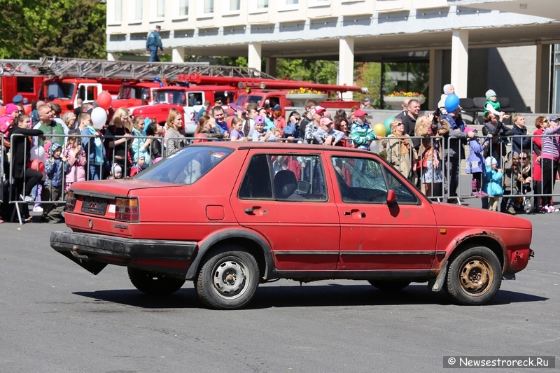 В Сестрорецке прошел День открытых дверей пожарной охраны