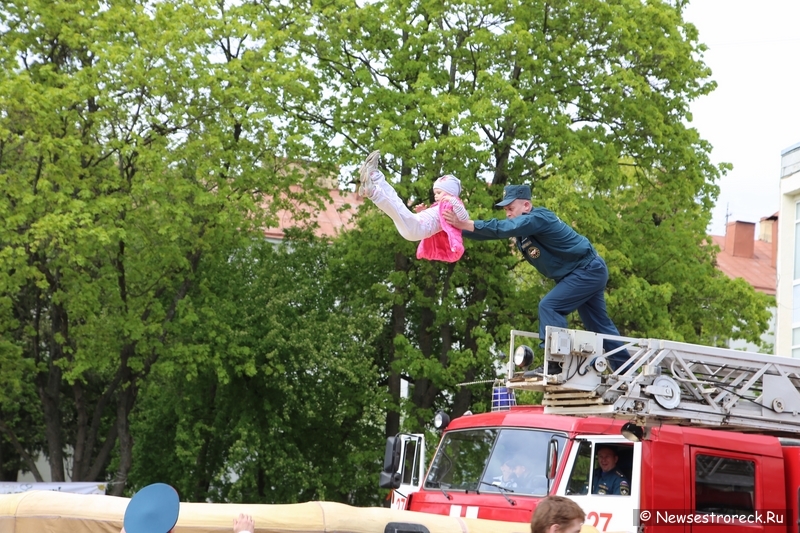 В Сестрорецке прошел День открытых дверей пожарной охраны