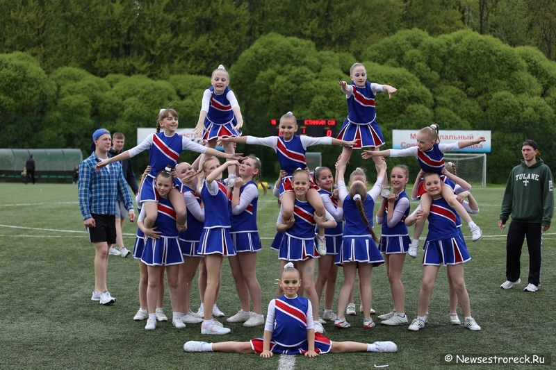 В Сестрорецке прошел открытый Кубок по черлидингу «CHEER OPEN - 2015» В Сестрорецке прошел открытый Кубок по черлидингу «CHEER OPEN - 2015»