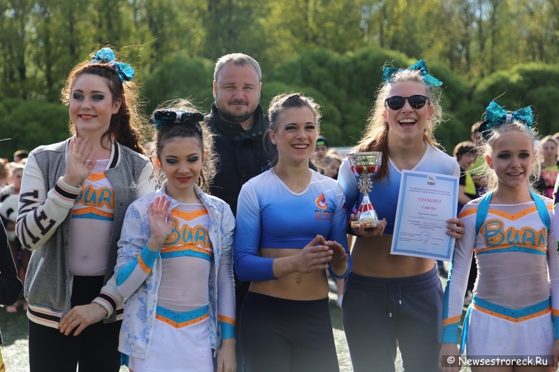 В Сестрорецке прошел открытый Кубок по черлидингу «CHEER OPEN - 2015» В Сестрорецке прошел открытый Кубок по черлидингу «CHEER OPEN - 2015»