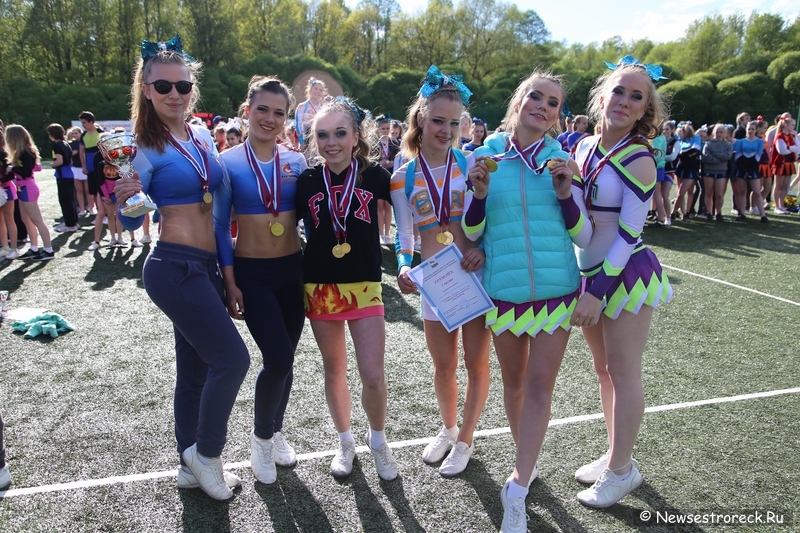 В Сестрорецке прошел открытый Кубок по черлидингу «CHEER OPEN - 2015» В Сестрорецке прошел открытый Кубок по черлидингу «CHEER OPEN - 2015»