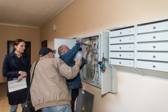"Жилком СПб" отключило электроэнергию молодым жильцам Сестрорецка "Жилком СПб" отключило электроэнергию молодым жильцам Сестрорецка