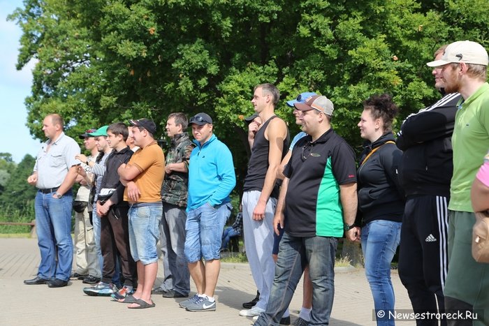 В Сестрорецке прошел фестиваль по спортивному рыболовству «Лещ 2015» В Сестрорецке прошел фестиваль по спортивному рыболовству «Лещ 2015»
