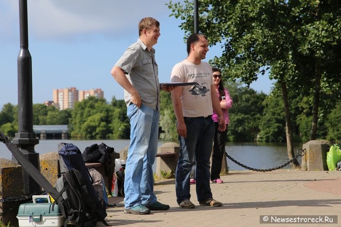 В Сестрорецке прошел фестиваль по спортивному рыболовству «Лещ 2015» В Сестрорецке прошел фестиваль по спортивному рыболовству «Лещ 2015»