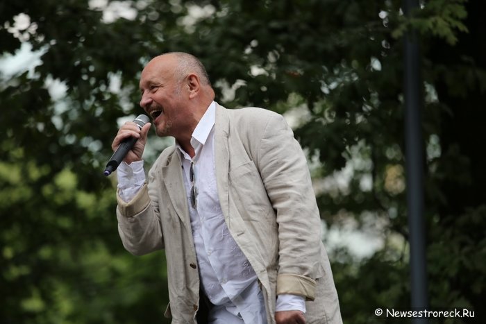 В Сестрорецке прошли «Зощенковские чтения 2015» В Сестрорецке прошли «Зощенковские чтения 2015»