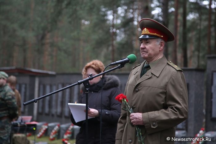 В Сестрорецке захоронили останки 28 советских солдат
