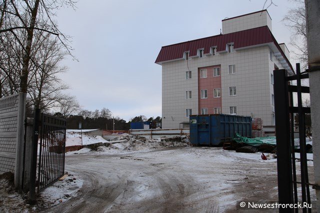 Здание морга в Сестрорецке снесли в рамках реконструкции