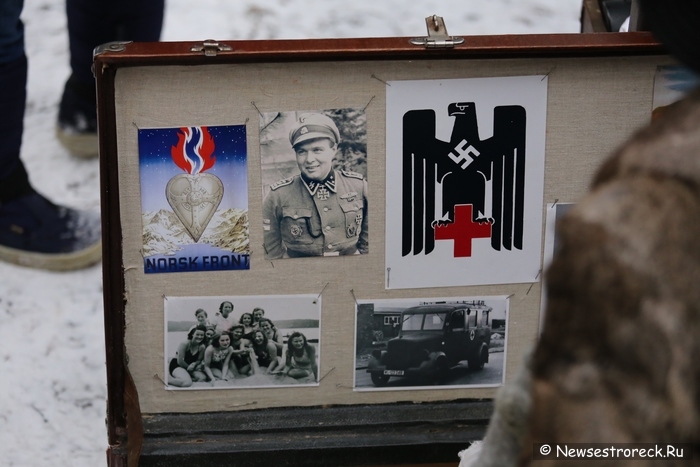 В Сестрорецке состоялась военно-историческая реконструкция "Западный фронт" В Сестрорецке состоялась военно-историческая реконструкция "Западный фронт"