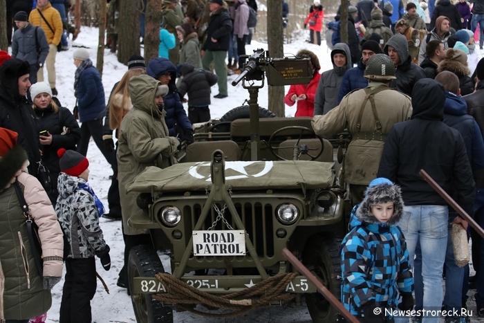 В Сестрорецке состоялась военно-историческая реконструкция "Западный фронт" В Сестрорецке состоялась военно-историческая реконструкция "Западный фронт"