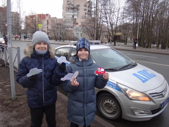 В Сестрорецке прошла акции «Валентинка для водителей»
