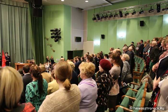 В Сестрорецке прошел отчет главы Курортного района А.В. Куимова В Сестрорецке прошел отчет главы Курортного района А.В. Куимова