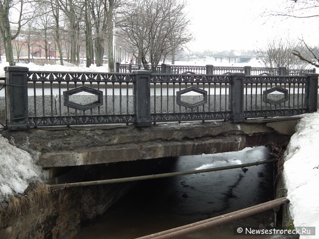 Мост в Сестрорецке обещают «отремонтировать» к концу 2016 года