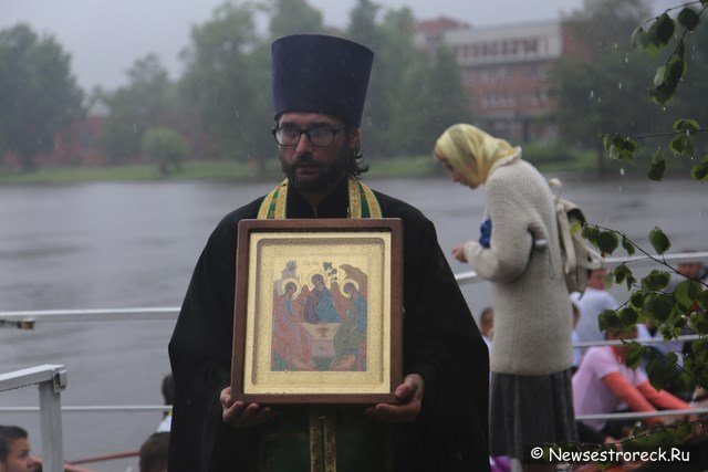 Праздник Святой Троицы отметили в Сестрорецке