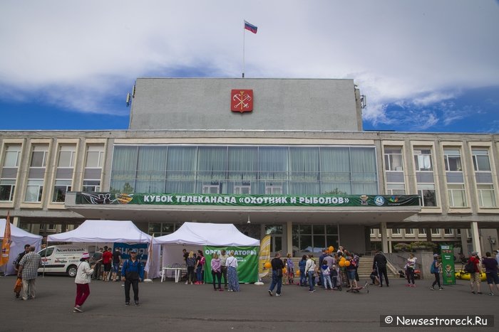 IX Кубок телеканала «Охотник и рыболов» прошел в Сестрорецке IX Кубок телеканала «Охотник и рыболов» прошел в Сестрорецке