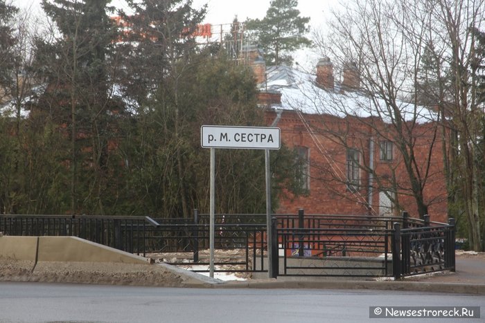 У реки Малая Сестра установили правильные знаки У реки Малая Сестра установили правильные знаки