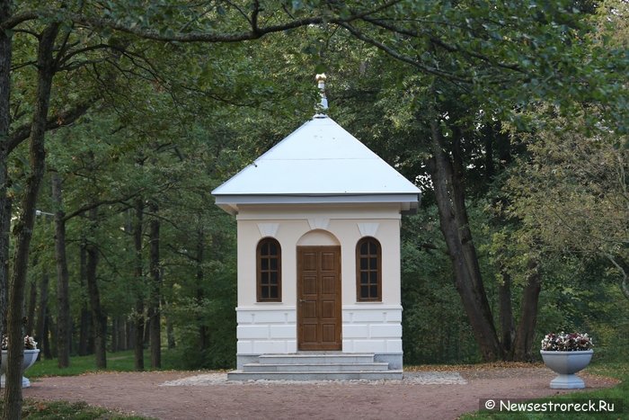 Петропавловско-Никольская часовня в парке "Дубки" построенна незаконно