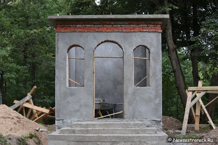 Петропавловско-Никольская часовня в парке "Дубки" построенна незаконно Петропавловско-Никольская часовня в парке "Дубки" построенна незаконно