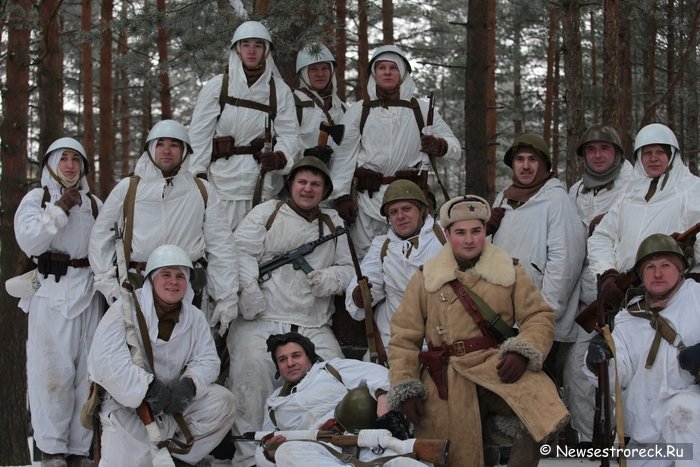 В Сестрорецке прошел военно-исторический фестиваль «Западный фронт» В Сестрорецке прошел военно-исторический фестиваль «Западный фронт»
