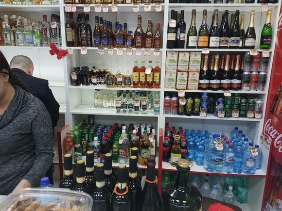 В Сестрорецке из незаконного оборота изъято около ста литров алкоголя