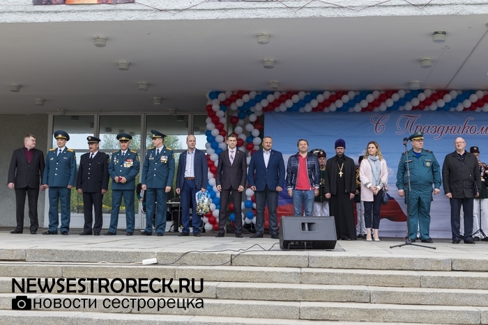 В Сестрорецке отметили 368-летие пожарной охраны России В Сестрорецке отметили 368-летие пожарной охраны России