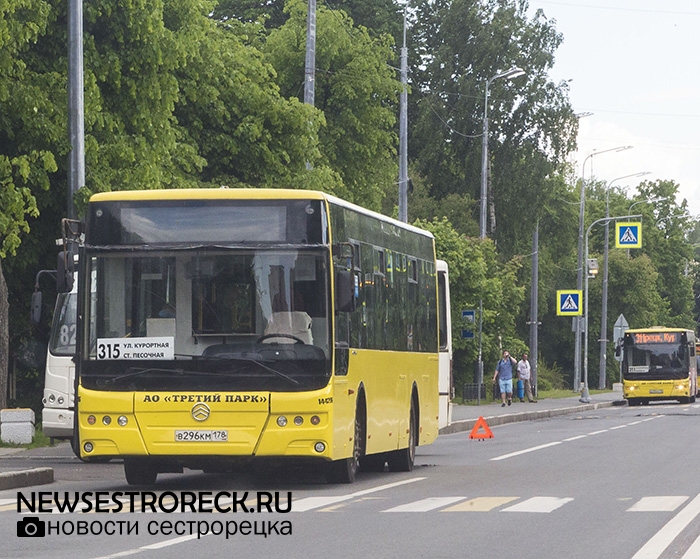 ДТП: маршрутка №827 протаранила автобус №315 ДТП: маршрутка №827 протаранила автобус №315