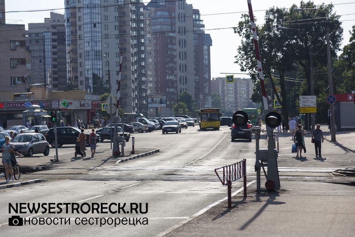 На железнодорожном переезде поменяли резинокордовый настил