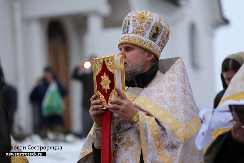 Церковь не приветствует показательные погружения в иордани