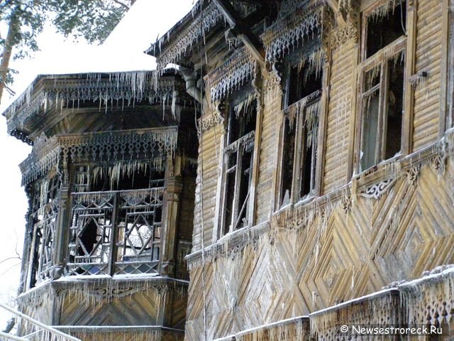 Сгоревший дом по адресу ул.Андреева,3 - памятник архитектуры.