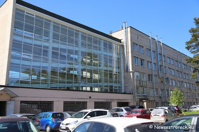 В сестрорецкой больнице трое кавказцев напали на врача