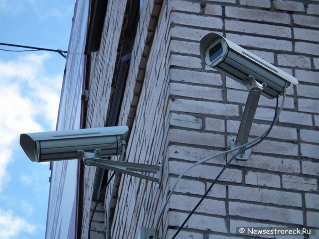 В Курортном районе за безопасностью следят 909 видеокамер