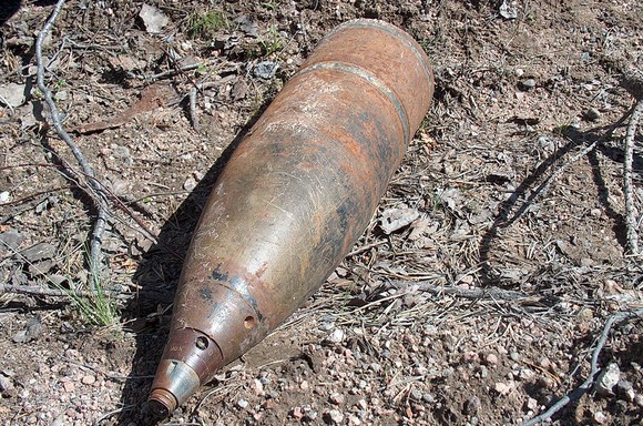 В Сестрорецке обнаружили боевой снаряд